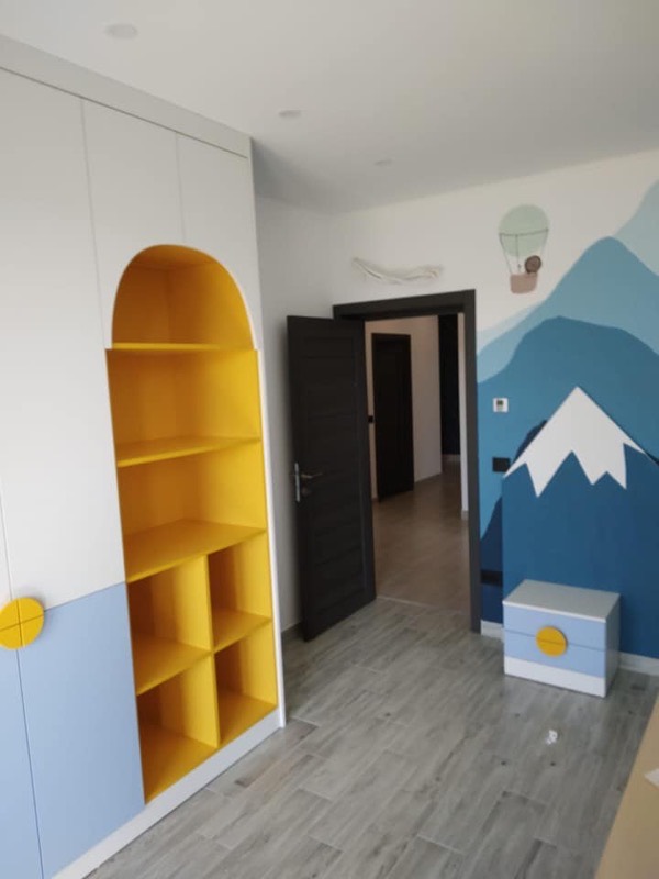 Mobilier de hol la comandă executat de Mobila VD în Oradea, lucrarea 2
