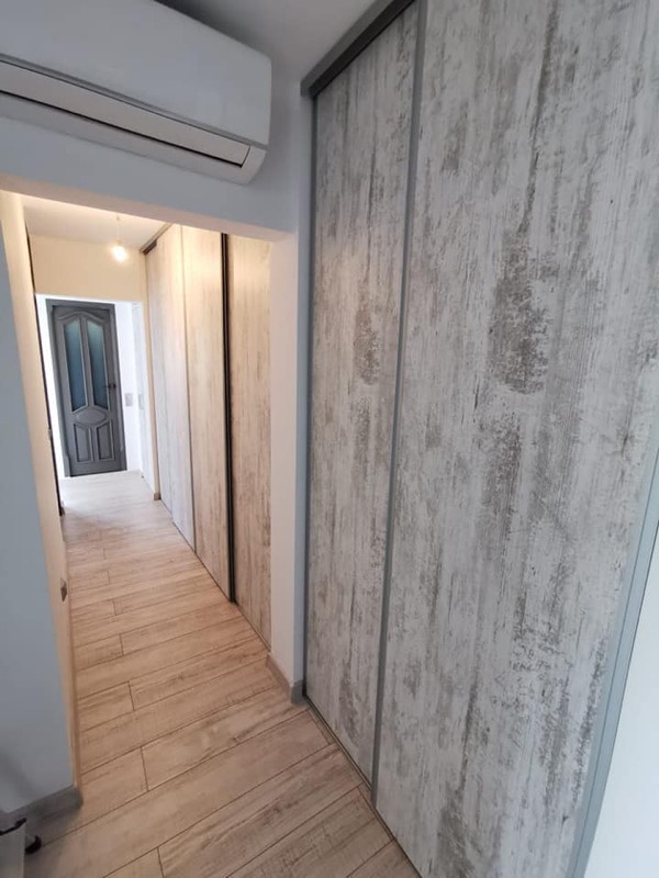 Mobilier de hol la comandă executat de Mobila VD în Oradea, lucrarea 6