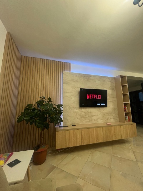 Mobilier de living la comandă executat de Mobila VD în Oradea, lucrarea 8